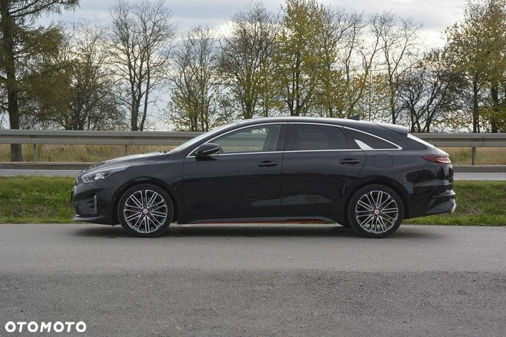 Kia ProCeed 1.6 T-GDI GT DCT - 4