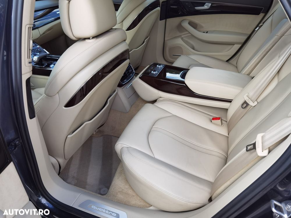 Audi A8 - 5