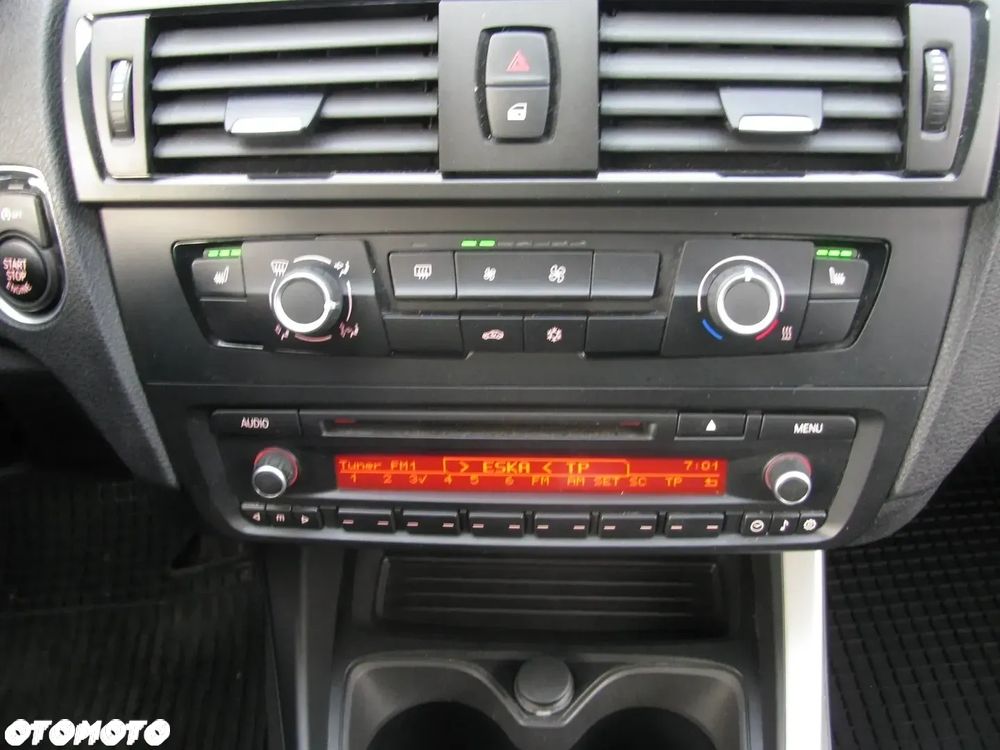 BMW Seria 1 116i - 21