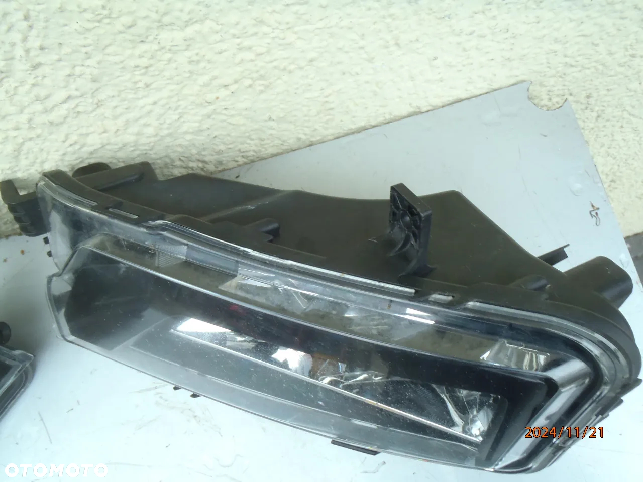 halogen prawy lampa przeciwmgielna  halogen VW CRAFTER II, MAN TGE 7C1 1032.206.0000 7c0.941.662a 7c0.941.661a - 4