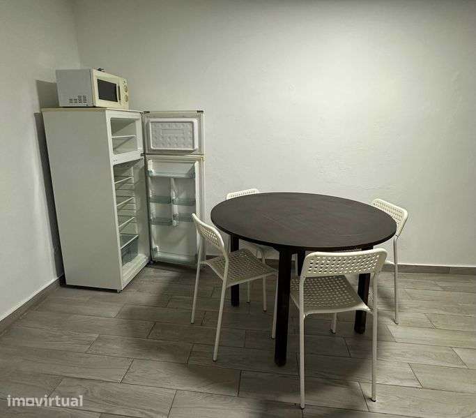 Aluga-se casa T2 para professores - Grande imagem: 3/8