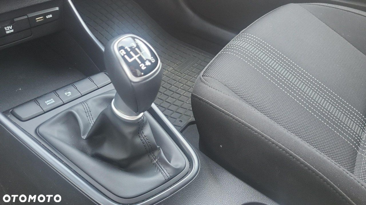 Hyundai i20 - 15