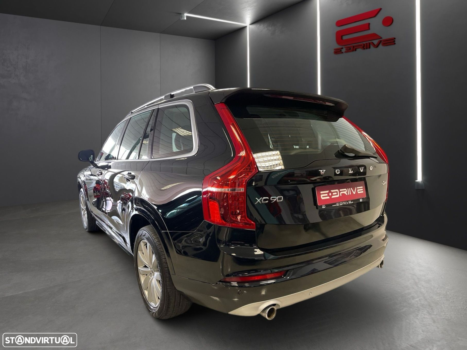 Volvo XC 90 2.0 D4 Momentum - 4