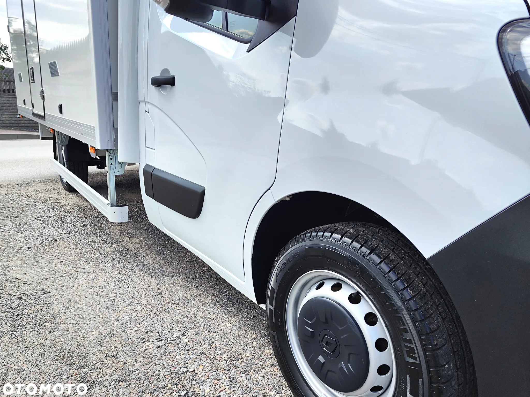 Renault Master 2.3DCI 165KM** Kontener 9-EuroPalet dł.462cm** DRZWI BOCZNE+PODUSZKI PNEUMATYCZNE** POLSKI SALON** DMC do 3.5T kat.B** - 12