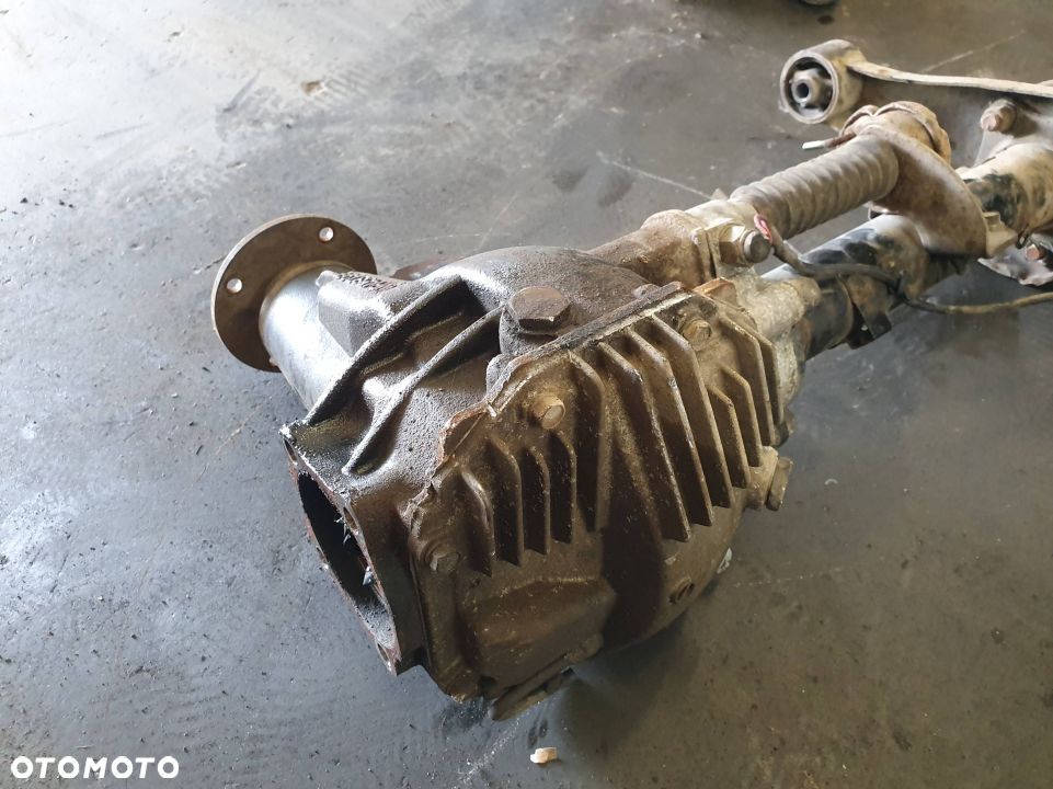 DYFERENCJAŁ PRZÓD MITSHUBISHI PAJERO IV MXW - 3