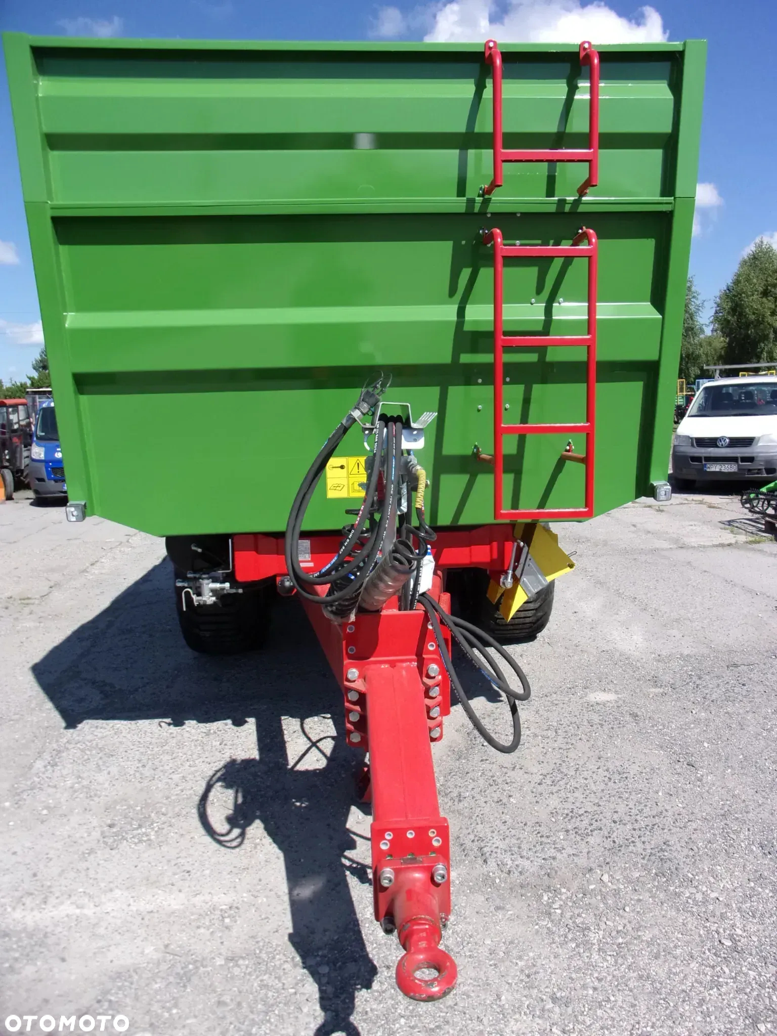 Pronar Przyczepa skorupowa T679M tandem z wywrotem do tyłu - 8