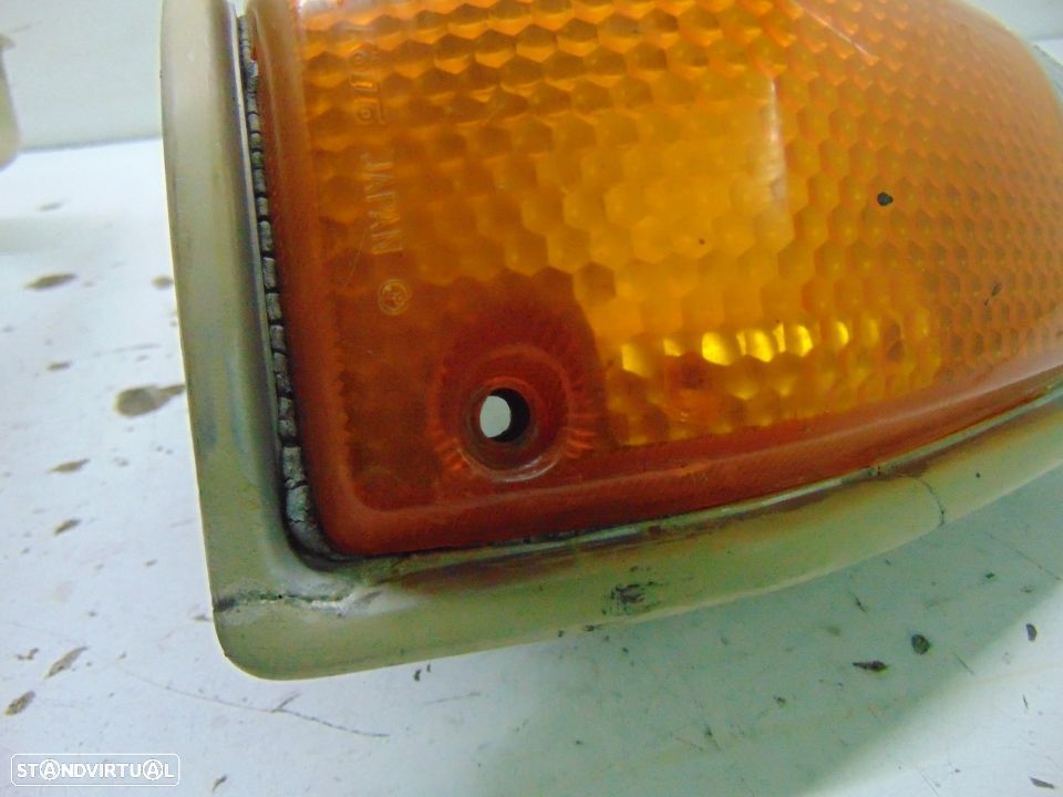 Mazda 323 aros dos farois - 4