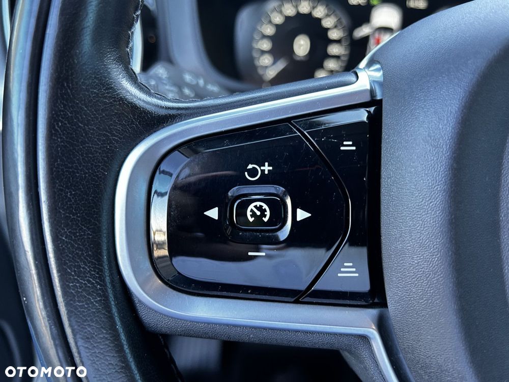 Volvo XC 60 - 23