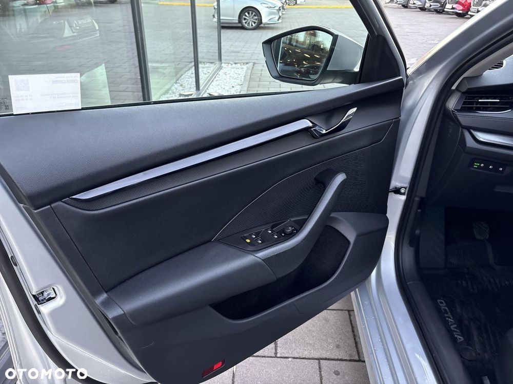 Skoda Octavia 1.5 TSI ACT Ambition - 10