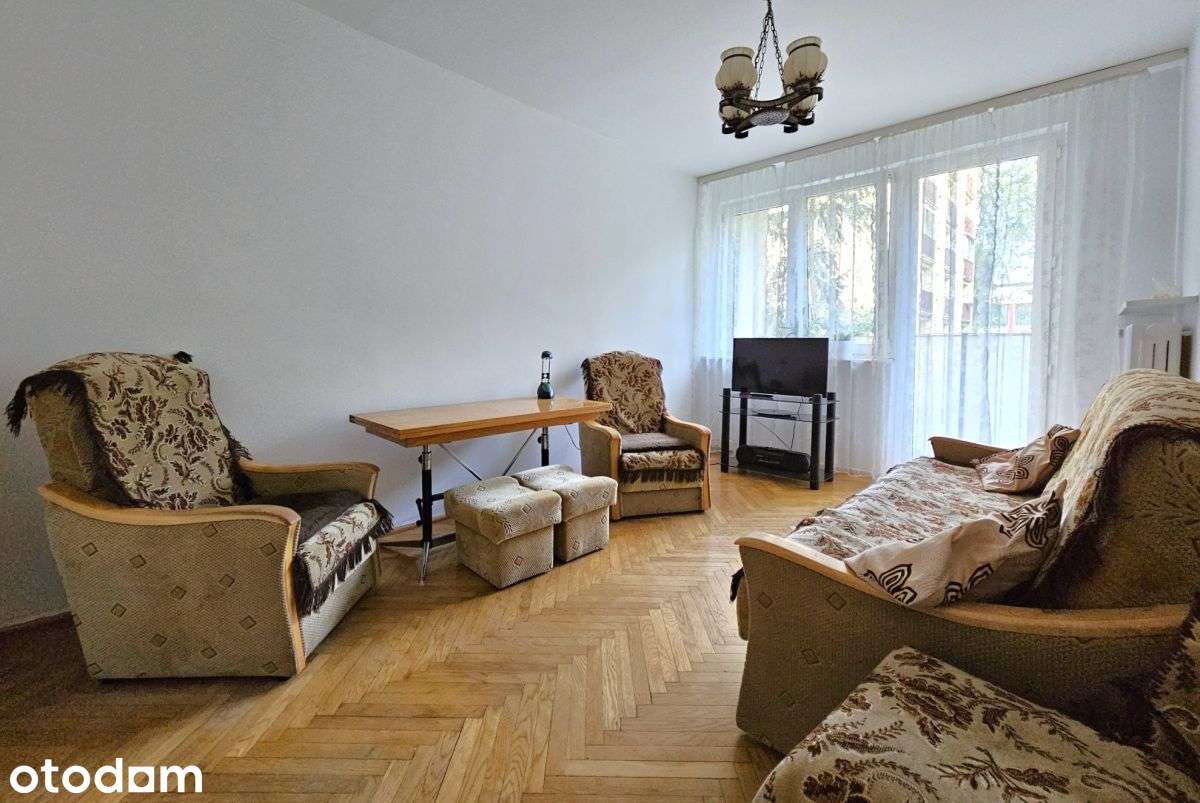 Mieszkanie na parterze w Ursusie, 1 Maja 3