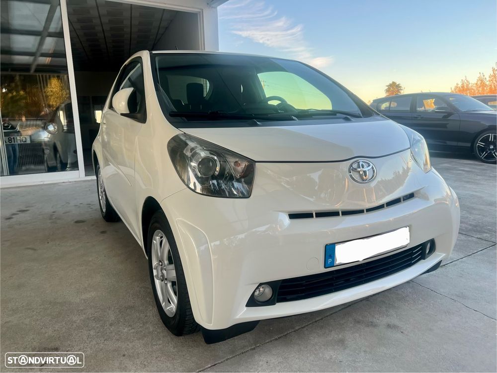 Toyota iQ 1.0 VVT-i 2 - 1