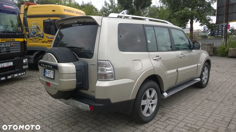 Mitsubishi Pajero 3.8 V6 Automatik Instyle - 6