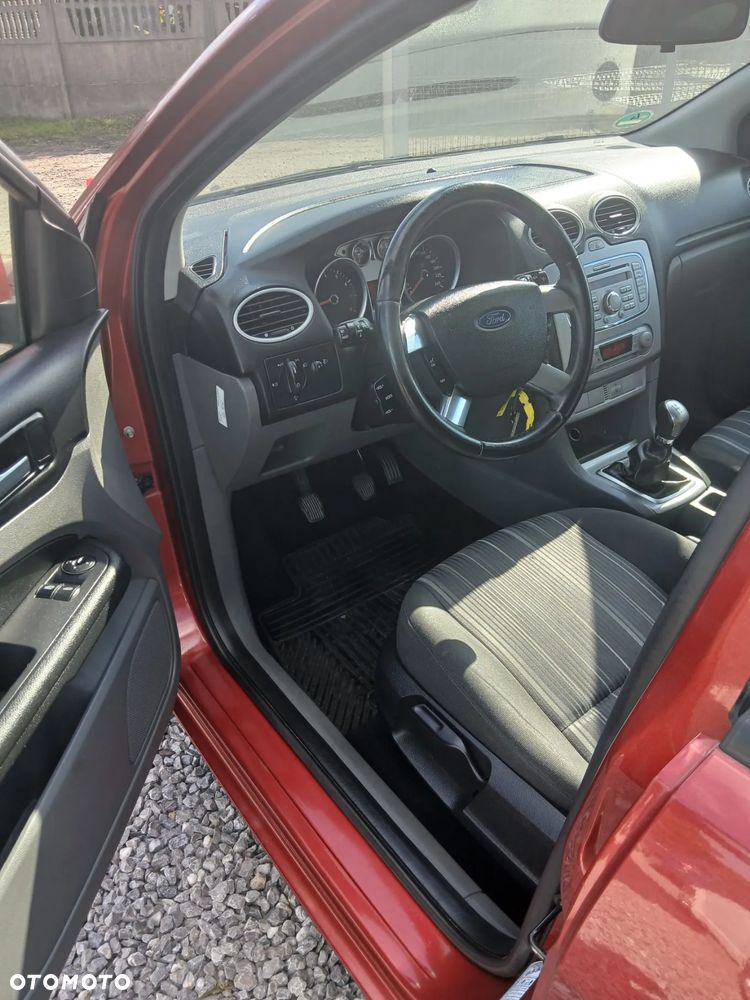 Ford Focus - 16