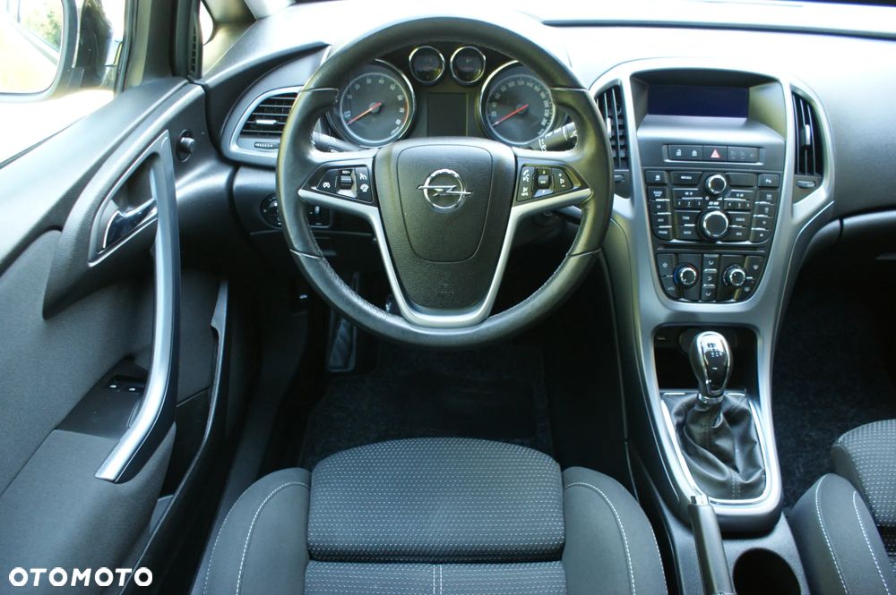 Opel Astra 1.4 Turbo - 5