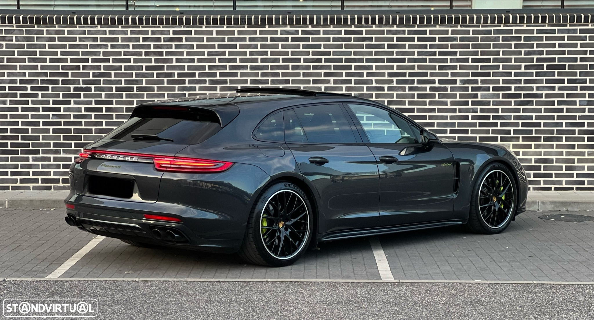 Porsche Panamera Sport Turismo 4 E-Hybrid - 8