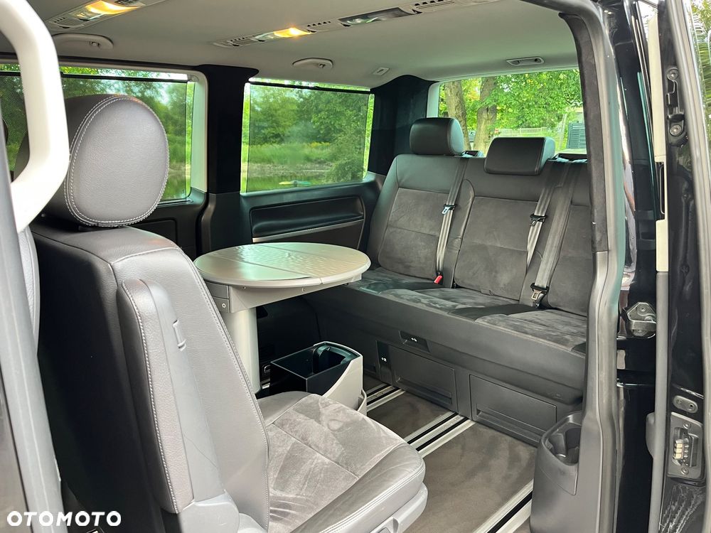 Volkswagen Multivan - 25
