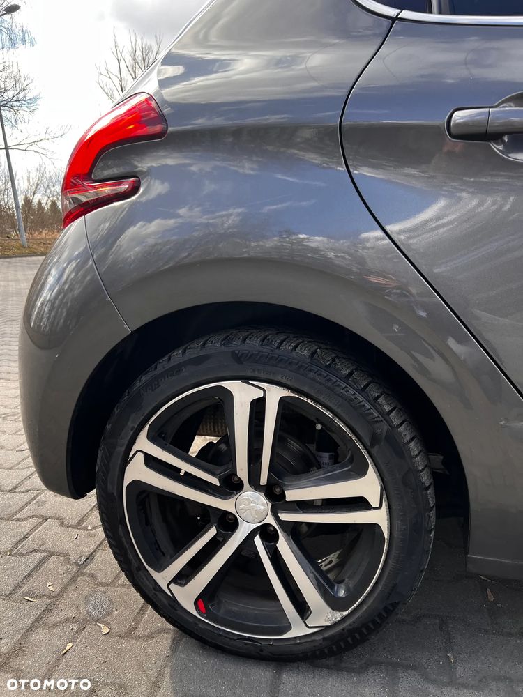 Peugeot 208 1.2 PureTech Allure S&S - 4