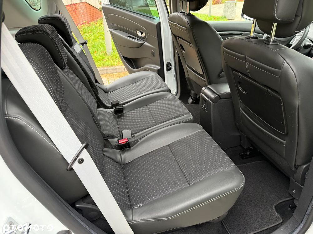 Renault Scenic - 19