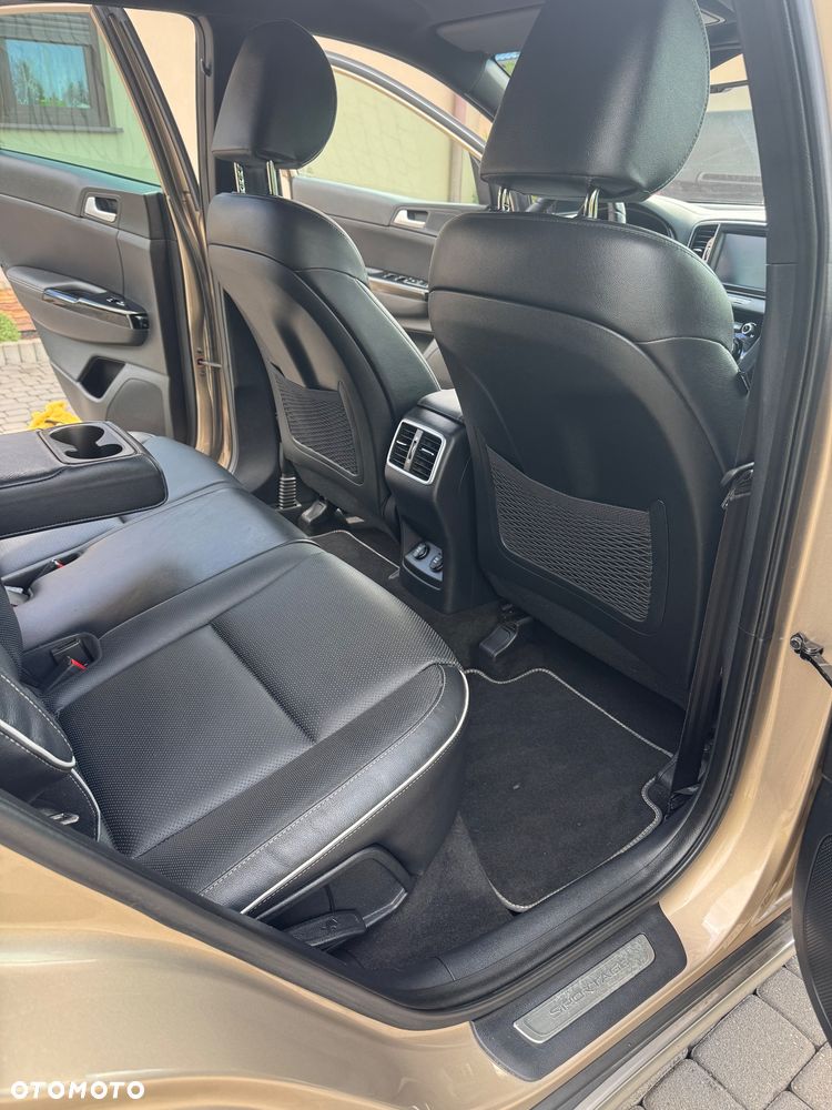 Kia Sportage 1.6 T-GDI AWD GT LINE - 28