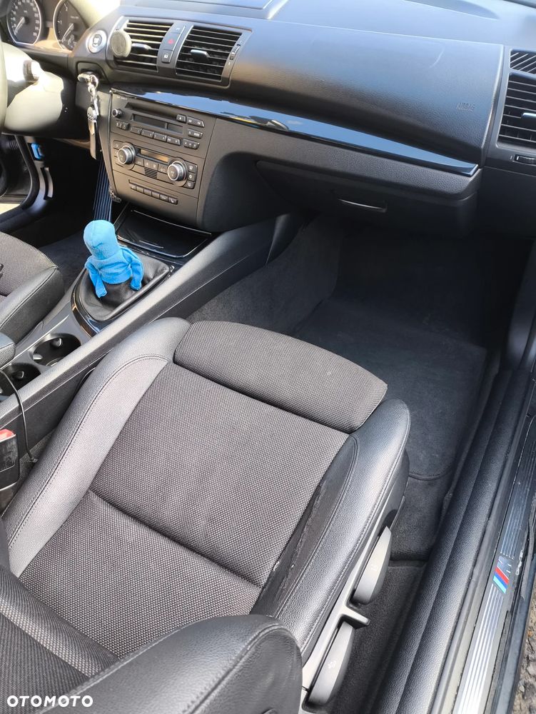 BMW Seria 1 120d - 19