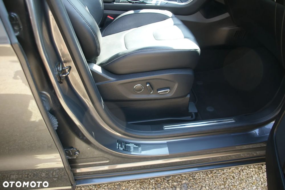 Ford S-Max - 15