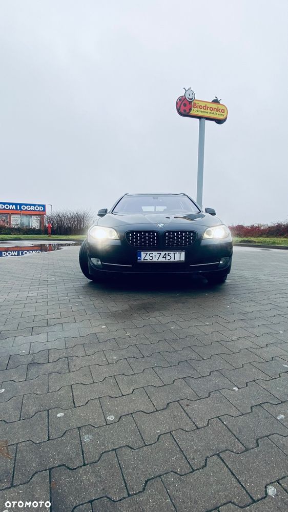 BMW Seria 5 525d xDrive Sport-Aut Modern Line - 1