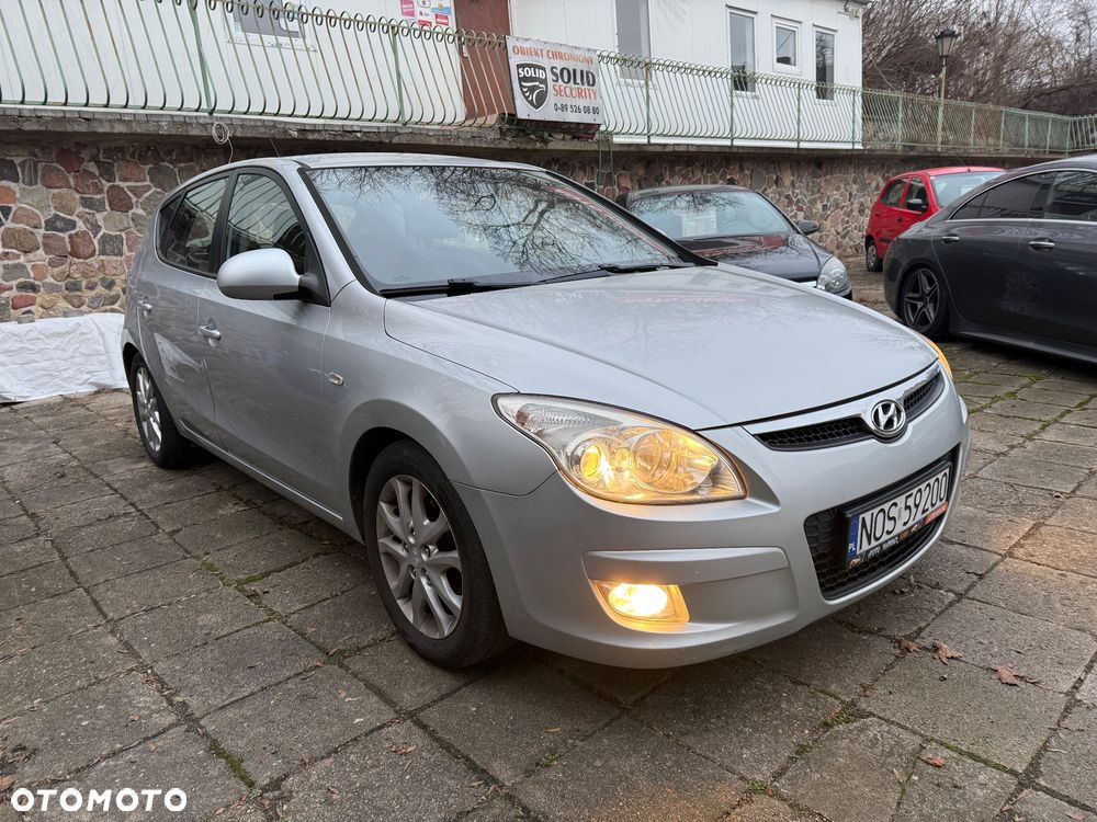 Hyundai i30 i30cw 1.6 CRDi Classic - 1