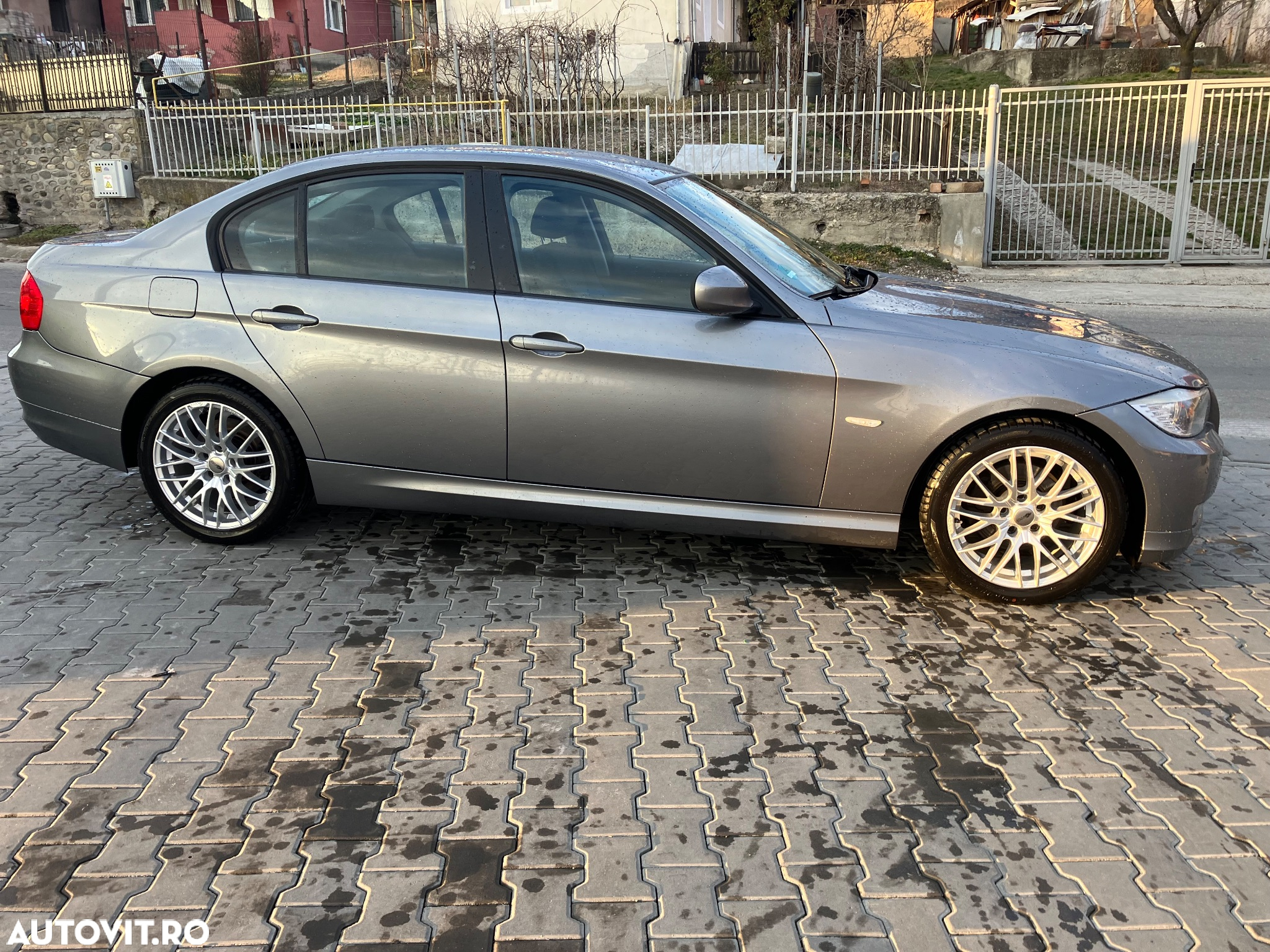 BMW Seria 3 318d - 10