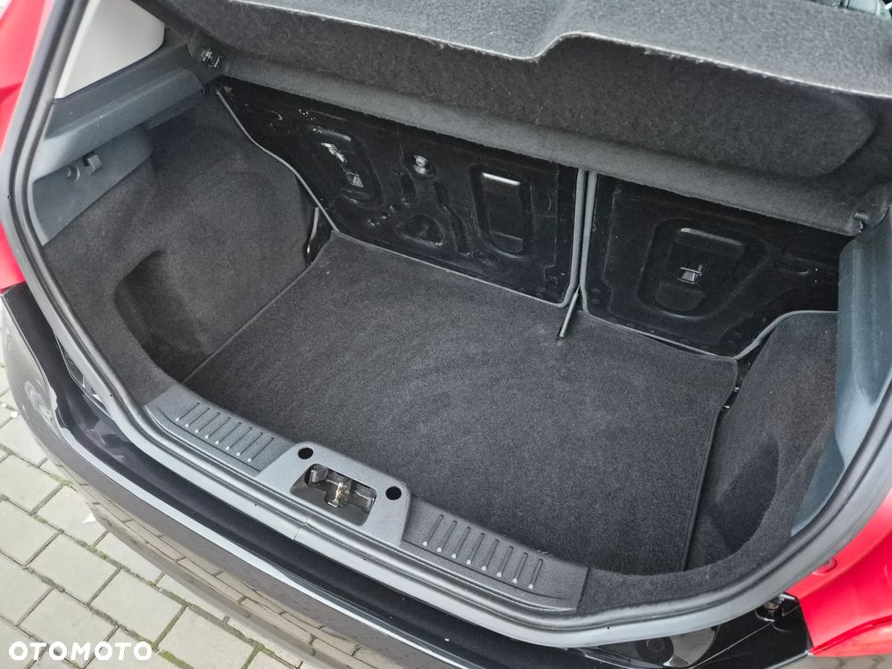 Ford Fiesta 1.4 Sport - 19