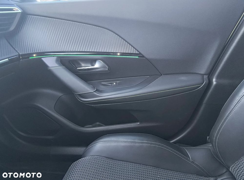 Peugeot 2008 1.5 BlueHDi GT S&S - 8