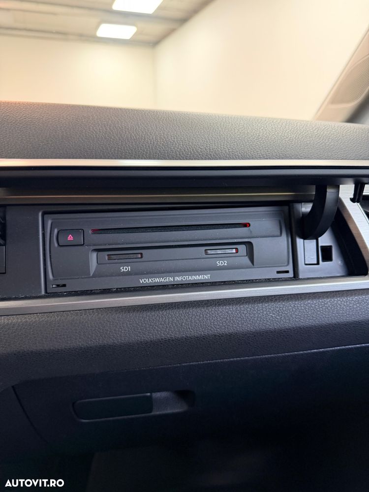 Volkswagen Touran 2.0 TDI SCR (BlueMotion Technology) DSG Comfortline - 6