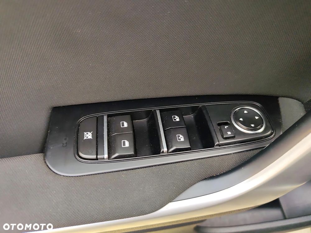 Kia XCeed 1.5 T-GDI M - 13