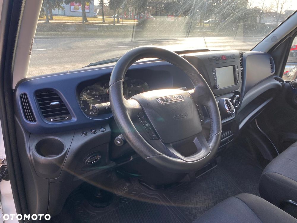 Iveco DAILY 35-160 HI-MATIC KONTENER WINDA 214.000 KM PRZEBIEGU - 30
