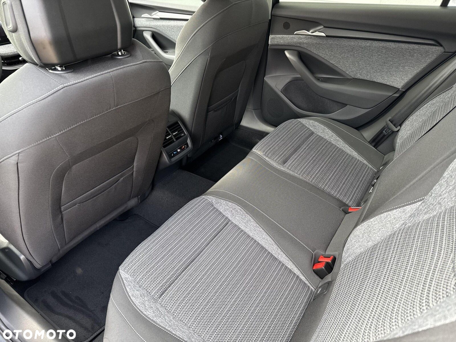 Skoda Superb 2.0 TSI 4x4 Selection DSG - 28