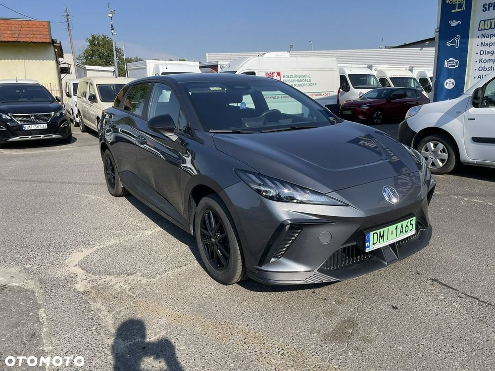 MG 4 Luxury 49 kWh - 1