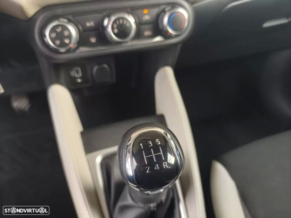 Nissan Micra 1.0 G Acenta - 15