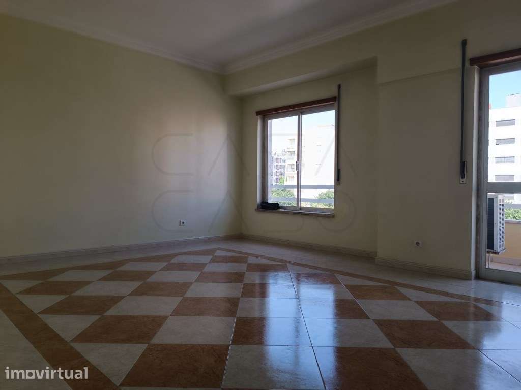 Apartamento T3 Semi-Novo com Parqueamento | Nova Azeda - Setúbal - Grande imagem: 4/20