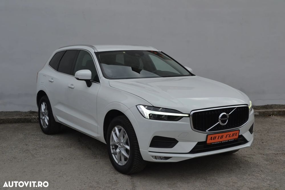 Volvo XC 60 B4 D AWD Geartronic Momentum Pro - 3