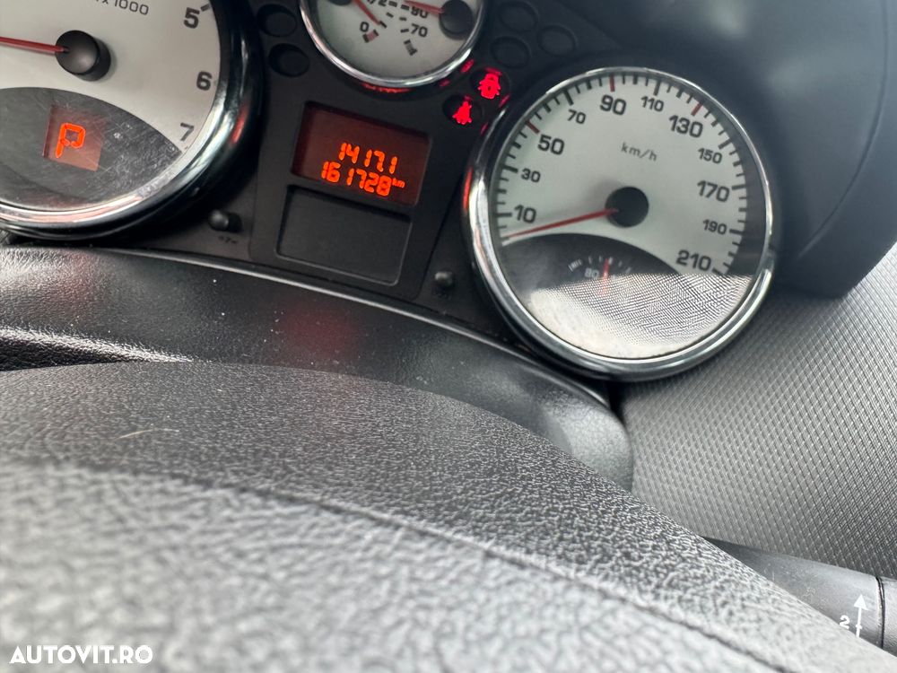 Peugeot 207 120 Automatik Sport - 6