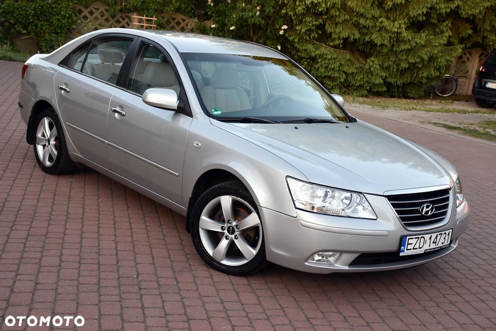 Hyundai Sonata - 13