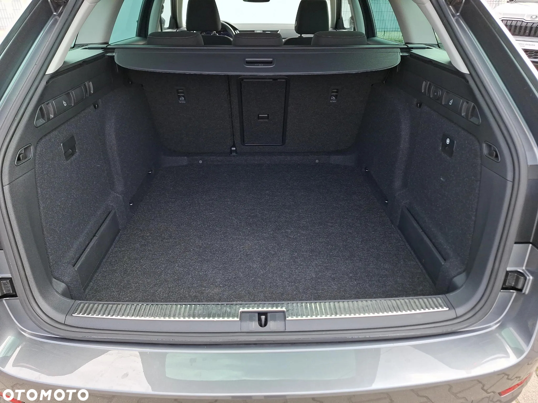 Skoda Superb 2.0 TSI Style DSG - 25