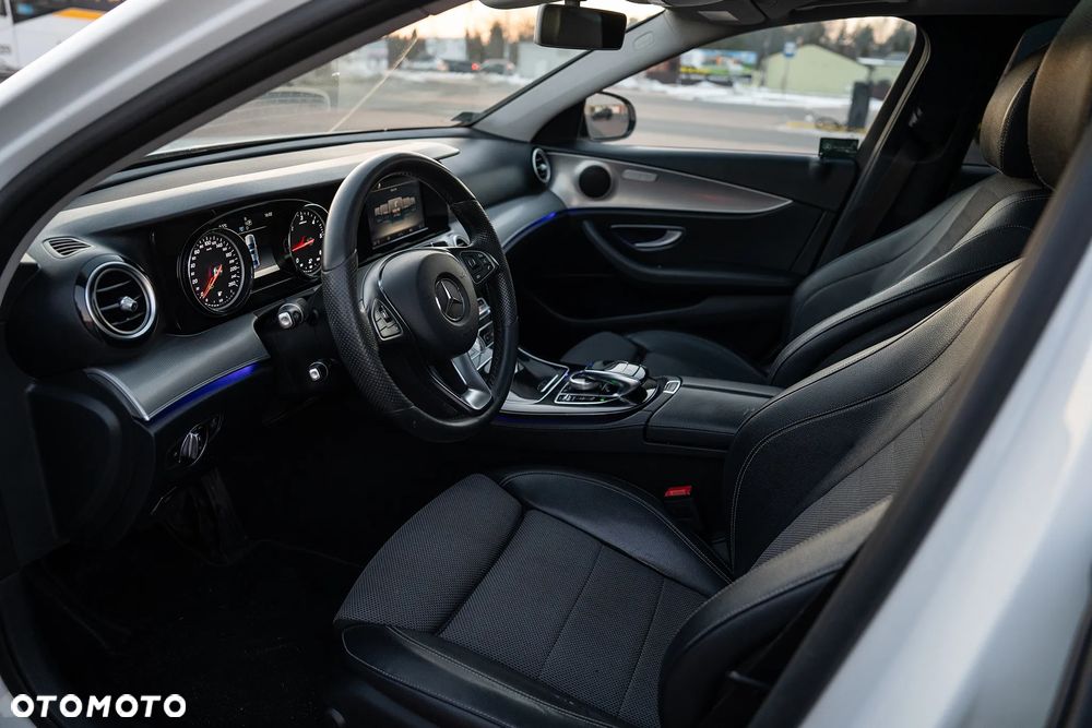 Mercedes-Benz Klasa E 220 d 9G-TRONIC - 10