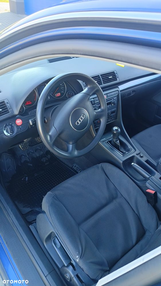 Audi A4 Avant - 6