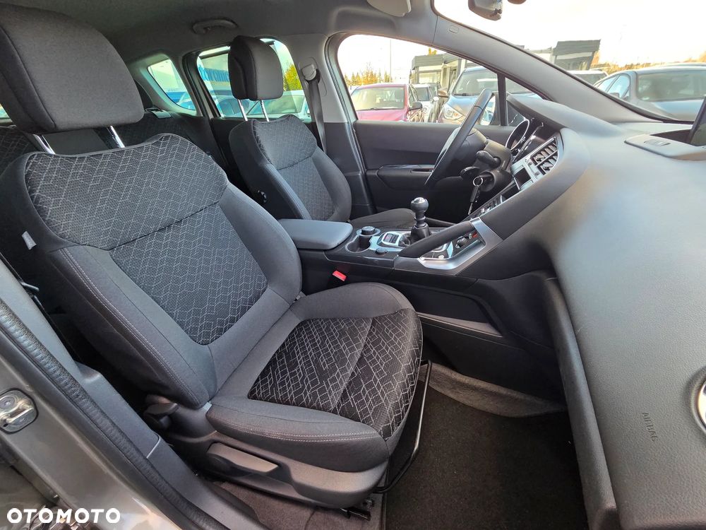 Peugeot 3008 HDi 115 Active - 16