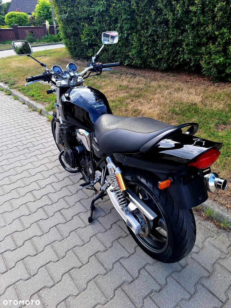 Suzuki GSX - 5