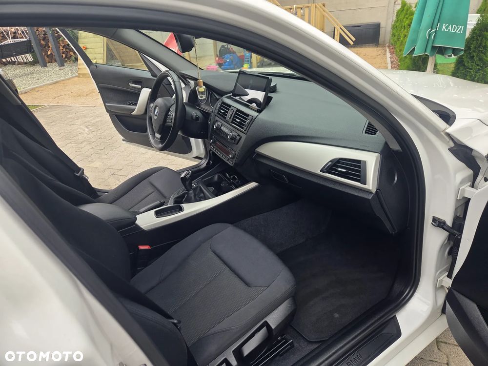 BMW Seria 1 116d DPF Edition Sport - 29