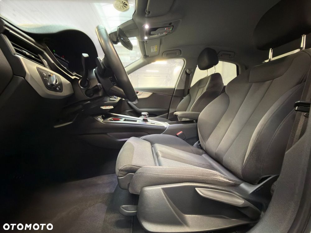 Audi A4 Limousine - 22