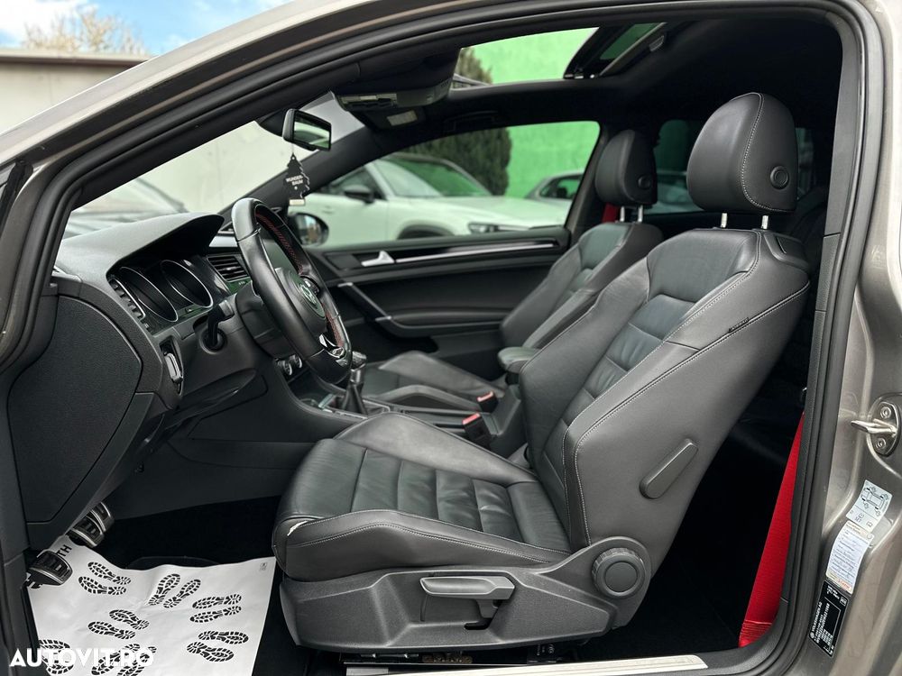 Volkswagen Golf GTD BlueMotion Technology - 35