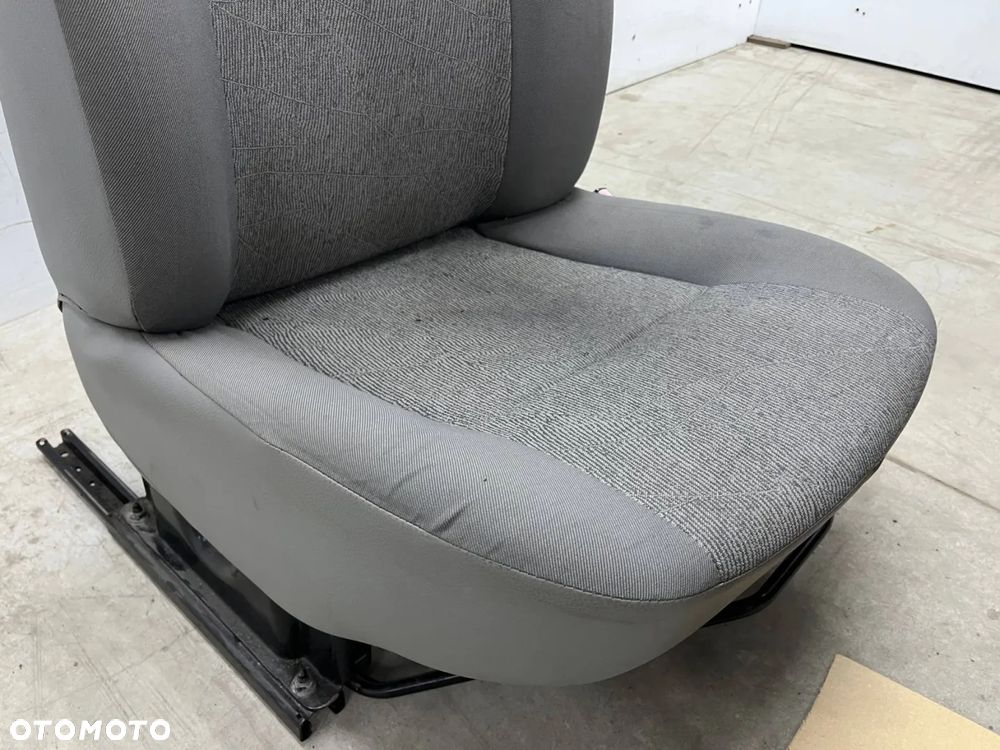 Fotele Dacia Logan 1 I 05-14r. prawy przedni fotel pasażera - 20