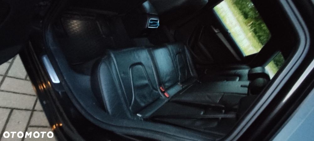 Audi A4 Avant 2.0 TDI DPF - 9